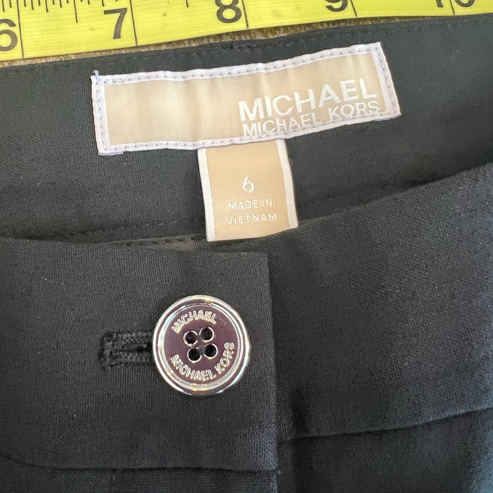 Michael Kors Black Button-Detail Pants - Picture 4 of 10